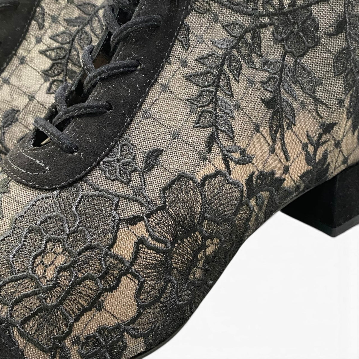i8 【未使用保管品】 DIOR ディオール NAUGHTILY-D ヒールショートブーツ Dior Roses サイズ37 ブラック レディースk02i