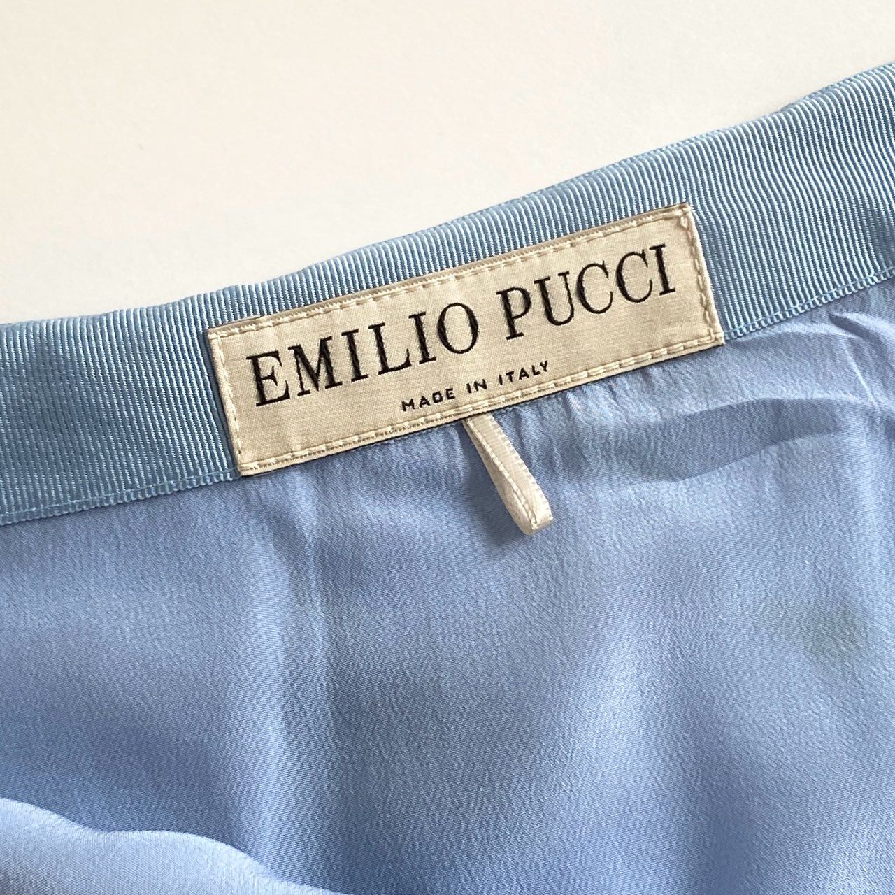 51i23《美品》 イタリア製 EMILIO PUCCI エミリオプッチ タックプリーツ フレアスカート 膝丈スカート 67RW43 サイズ38 マルチカラー レディース 女性用