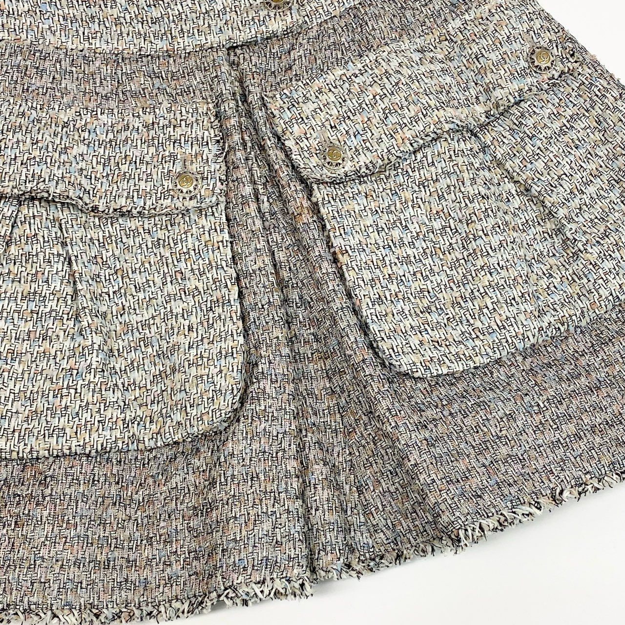 56a14 CHANEL シャネル 2011年 P40416 ２ポケット ココマークボタン ツイードスカート ミニスカート サイズ38 マルチカラー レディースta1
