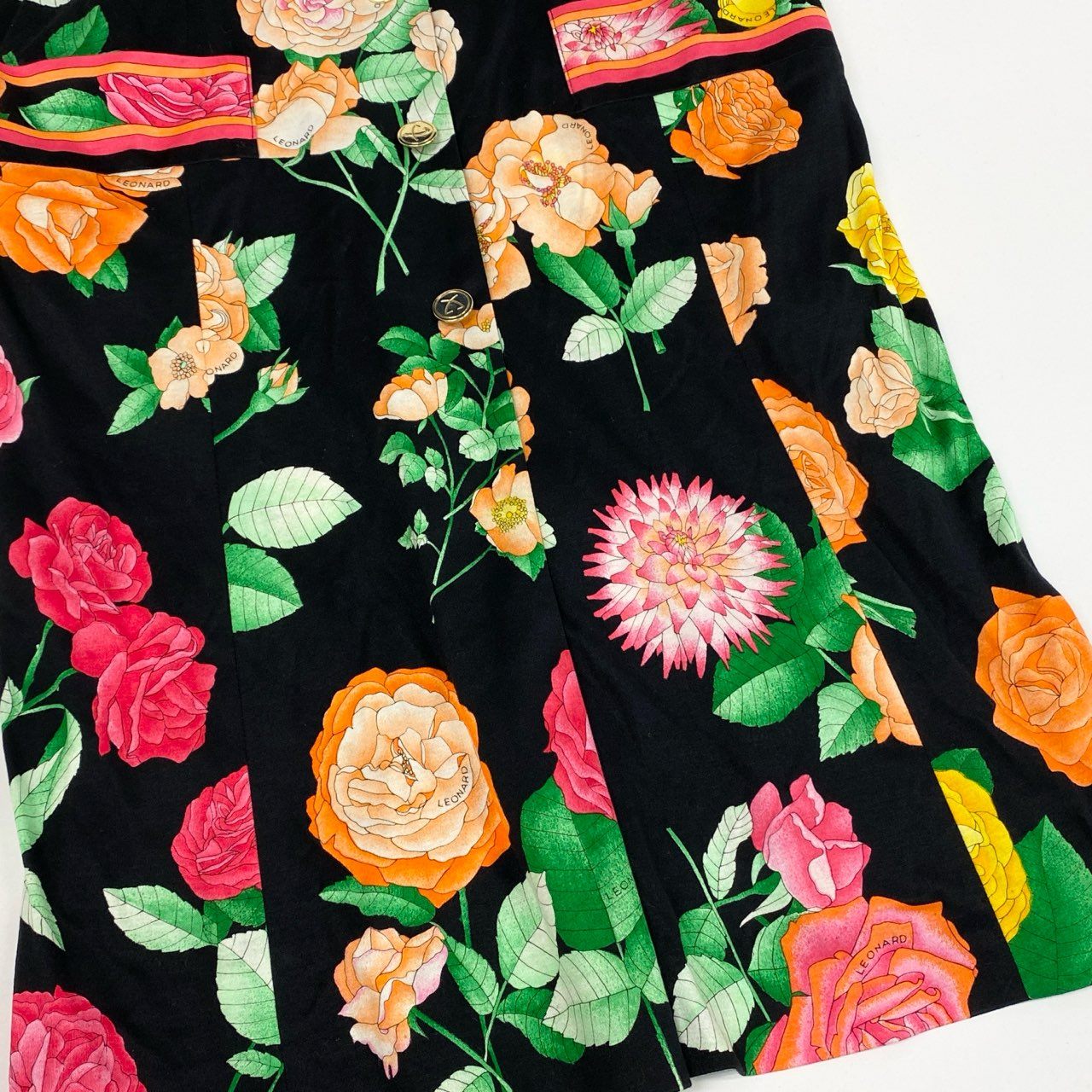 3k19 LEONARD FASHION レオナール ロングシャツワンピース ノーカラー 羽織 美しい花柄プリント ロングスリーブ 金ボタン レディース 女性用 L ブラック コットン100％u02t