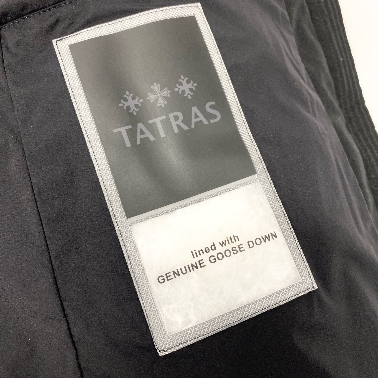 35j22《美品》 TATRAS タトラス ダウンジャケット MTOU24A4967 4 ブラック GOOSE DOWN JACKET 紳士服 アウターt18r