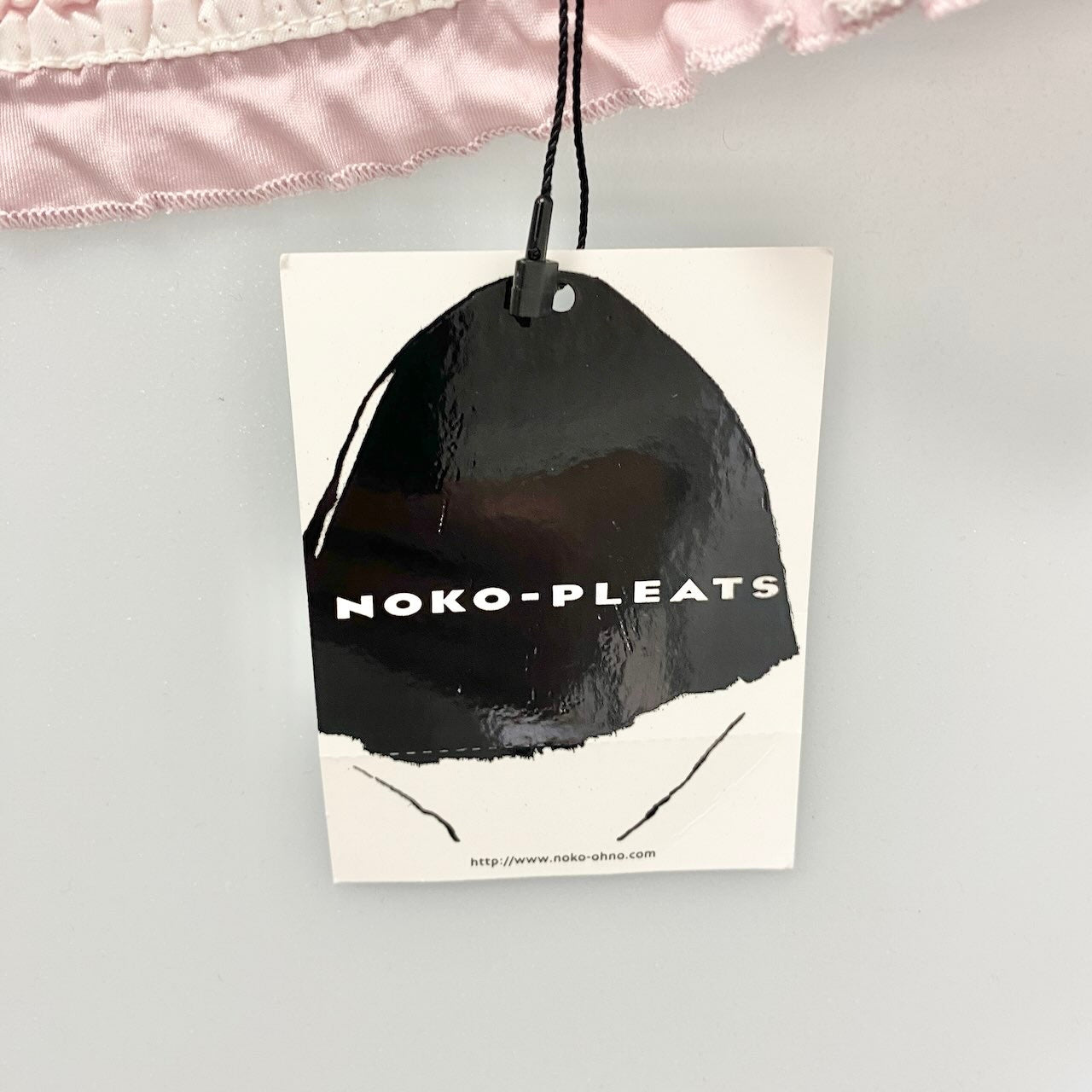 67c31 【未使用タグ付】 NOKO-PLEATS ノコプリーツ プリーツジャケット フラワープリント スパンコールボタン レディース 女性服 サイズ40 ピンク ポリエステル100％u02t