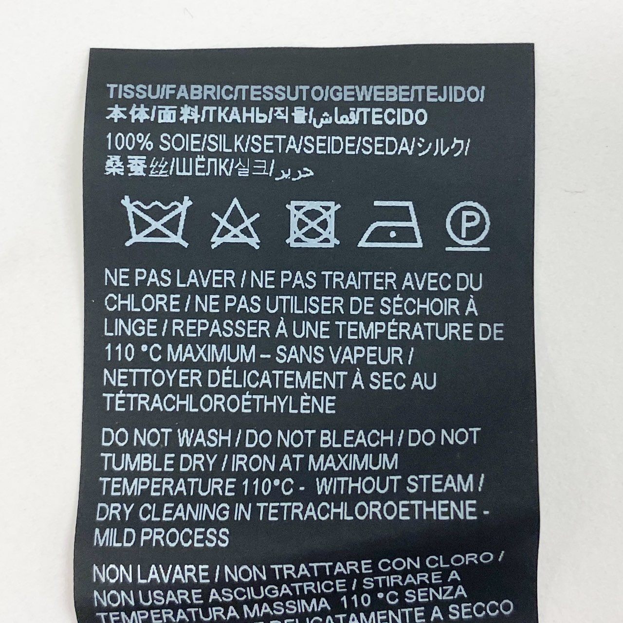 31b11【美品】SAINT LAURENT サンローラン 2023SS YSLロゴ リブニット シルクニットセーター Mサイズ ブラック シルク100％ レディース 女性用k02i