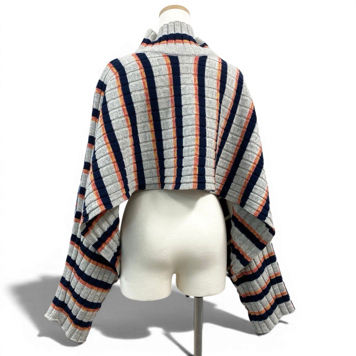 7g29 WASTE YARN PROJECT ウェイストヤーン プロジェクト CARO TURTLE BECK PONC ニットセーター ポンチョニット クロップド 4010400245 5088 マルチカラー ウール100％ レディース 女性用t18r