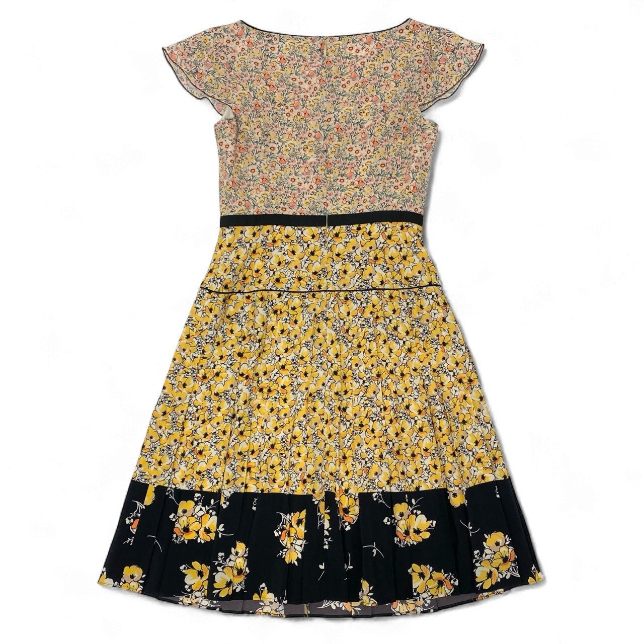 28k5 TOCCA トッカ DAHLIA ダリアドレス 半袖ワンピース フリルスリーブ 花柄 洗える○ レディース 女性用 0 マルチカラーo07t