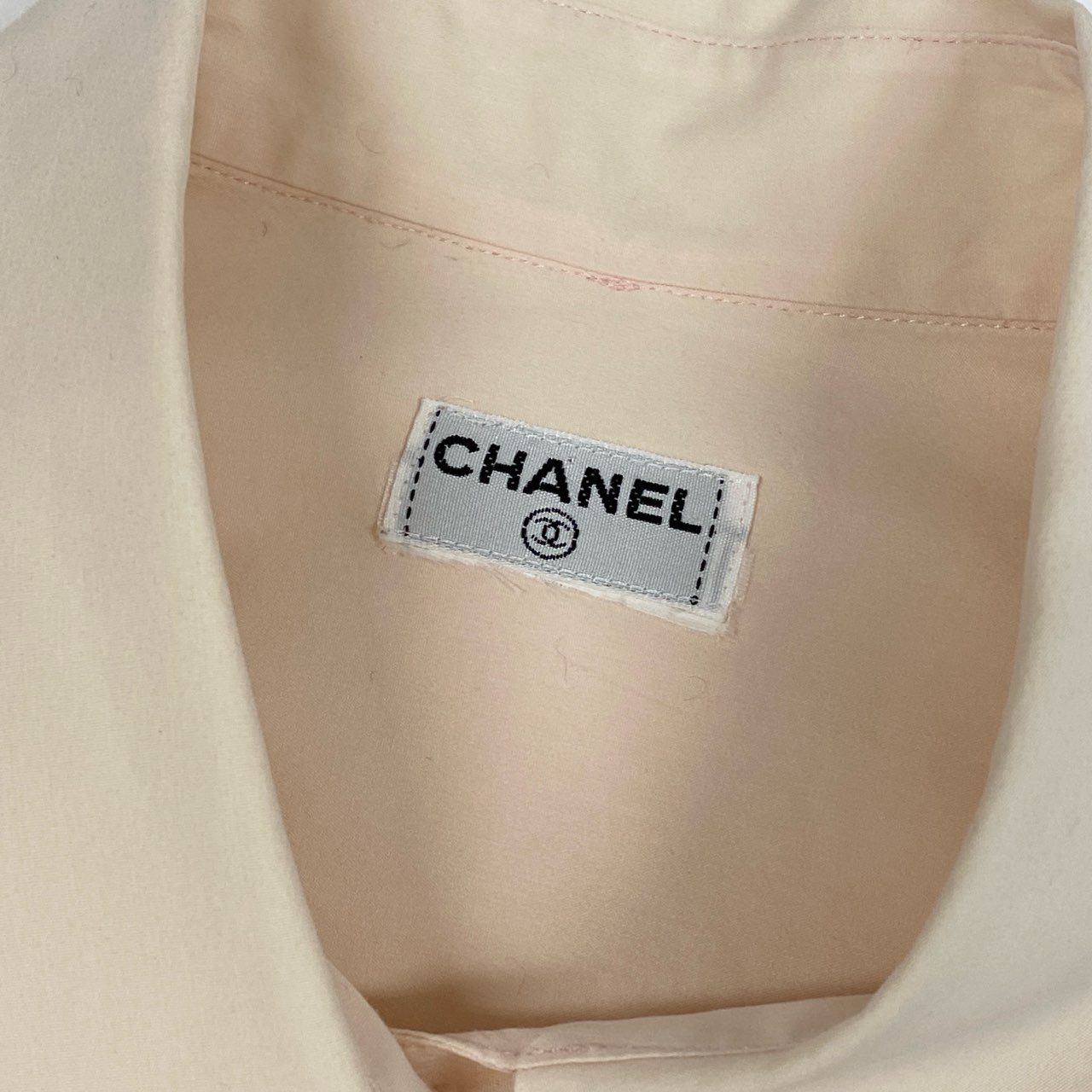 38b9 CHANEL シャネル パールボタン フリルブラウス ノースリブ トップス ベージュ系 シルクコットン レディースta1