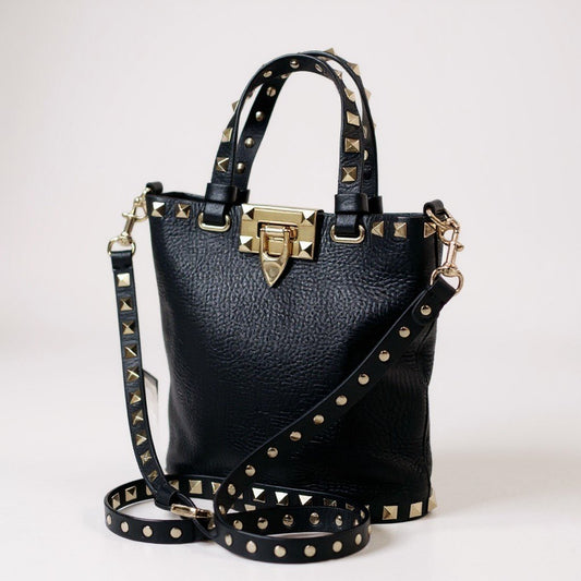 gk10《美品》 VALENTINO GARAVANI ヴァレンティノ ガラヴァーニ ロックスタッズ ミニショルダーバッグ ブラック レザー ROCKSTUD MINI TOTE 鞄 カバンt18r