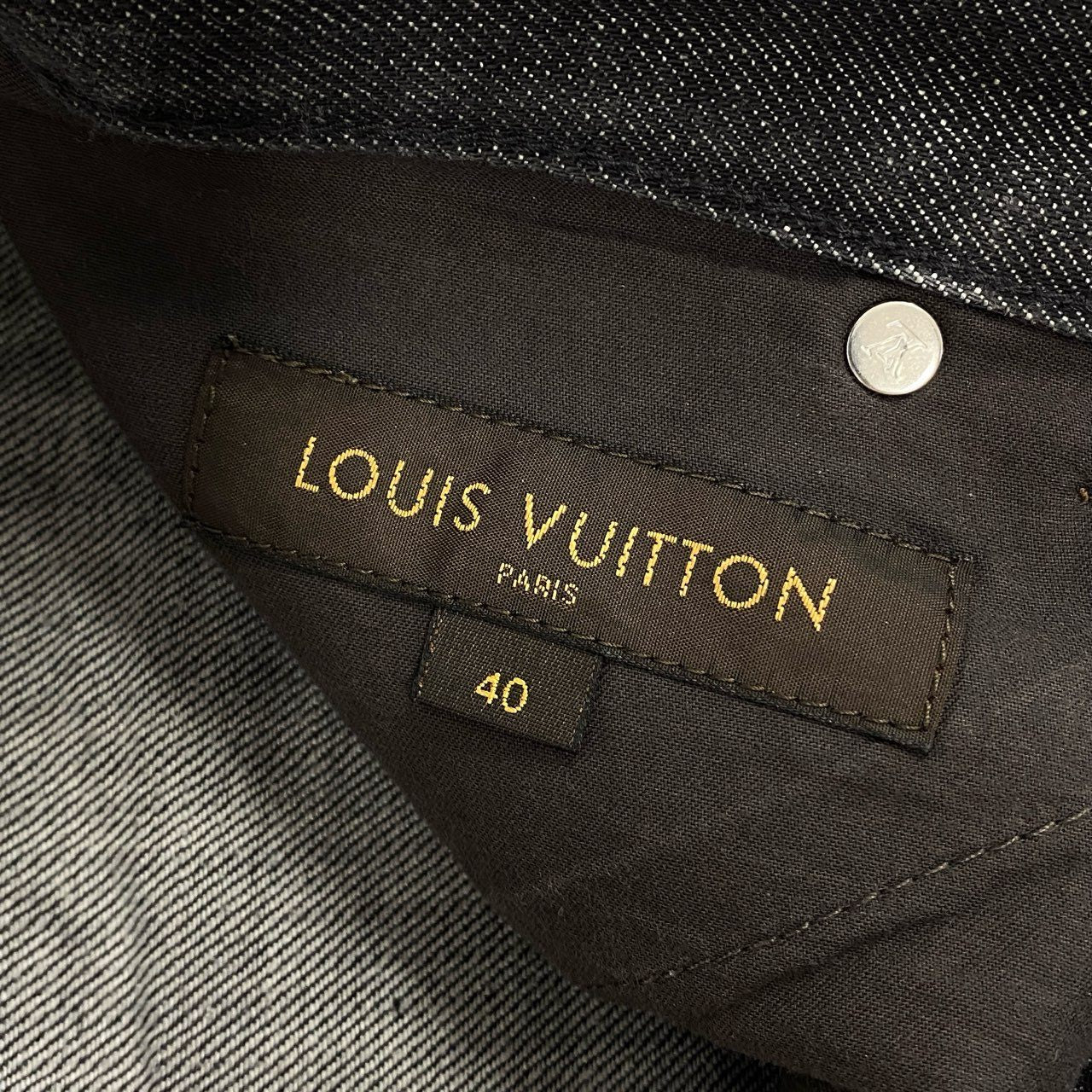 7i25-1 LOUIS VUITTON ルイヴィトン デニムパンツ ボトムス ストレートパンツ コットン ワンポイント刺繍 イタリア製 RM081M MMDP02DAK 40サイズ グレー メンズk02i