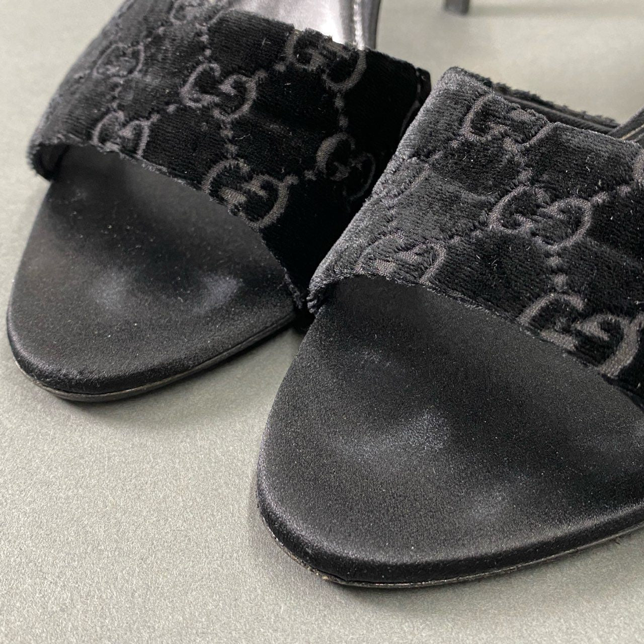 1i20 GUCCI グッチ GG柄 ベロア バンブーヒール パンプス サンダル ミュール シューズ イタリア製 37 ブラック