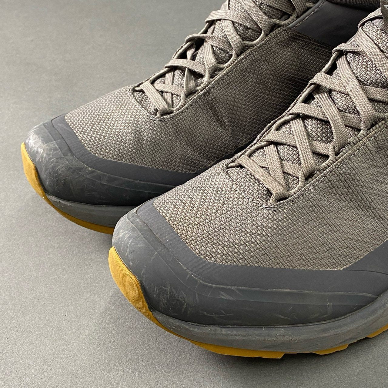 7h2 《GORE-TEX》 ARC’TERYX アークテリクス Aerios FL2 Mid GTX エアオリス ハイキングシューズ スニーカー ゴアテックス 26 グレー