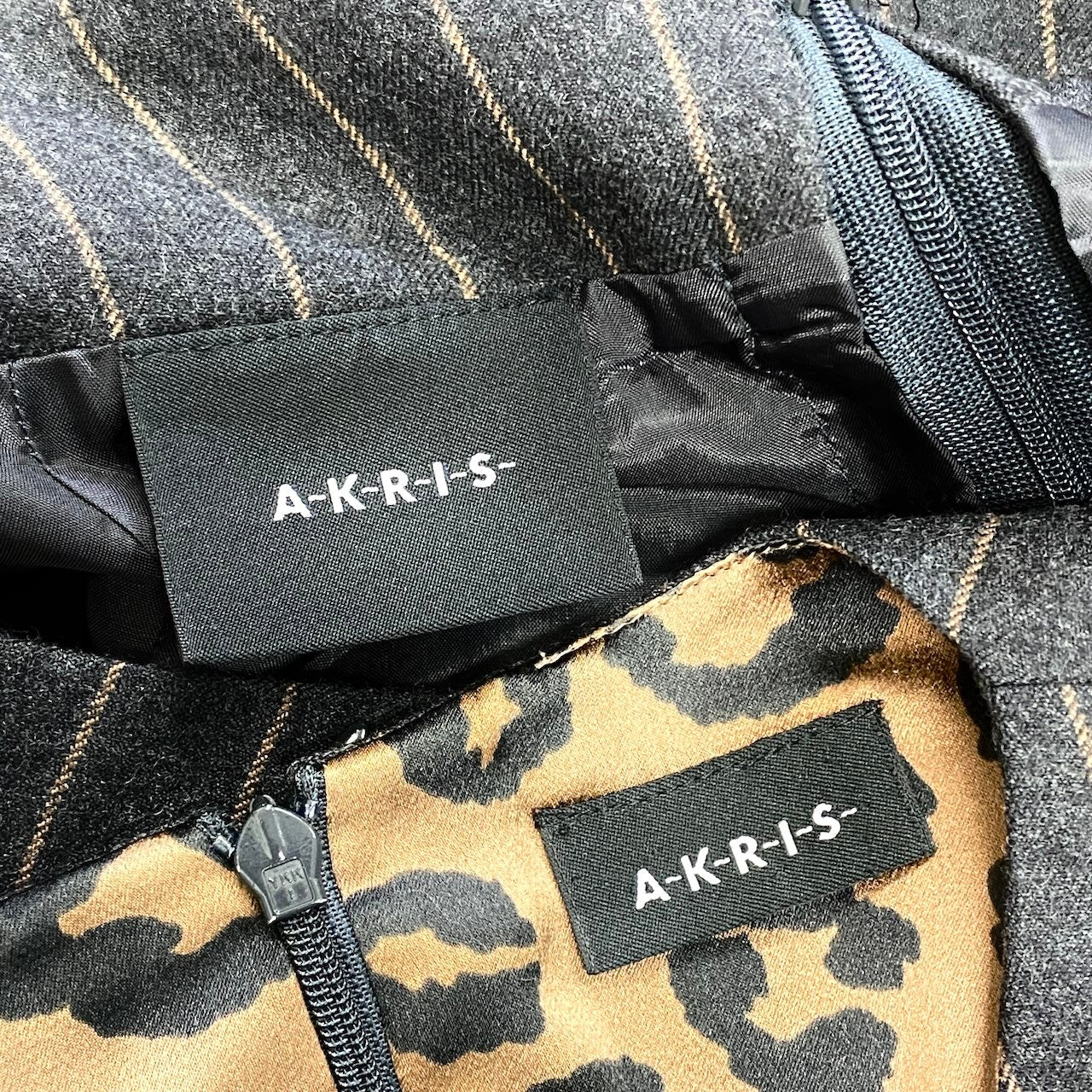 41e14 AKRIS アクリス セットアップスカート ストライプ柄 ヒョウ柄 ロングスリーブ トップス サイドジップ 膝丈スカート USサイズ10 グレー レディース 女性用u02t