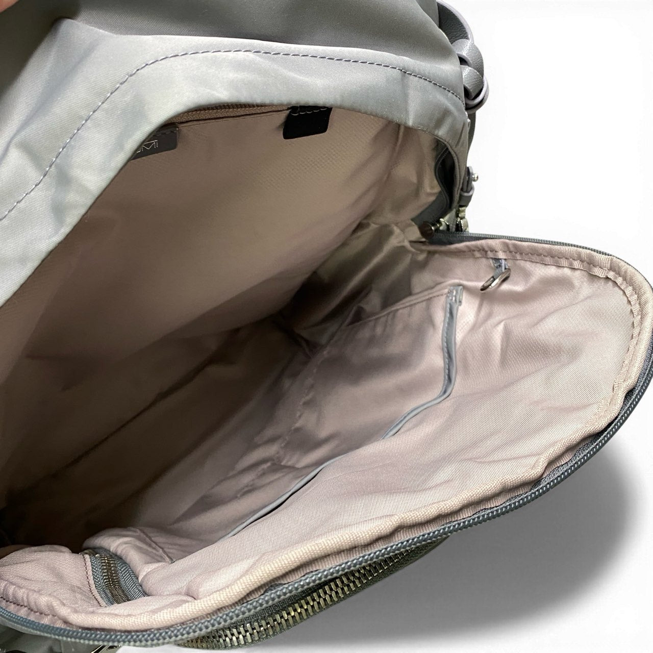 Cc24 TUMI トゥミ VIYAGEUR セリーナ バックパック グレー ヴォヤジュール リュック 鞄 カバン  デイパックt18r