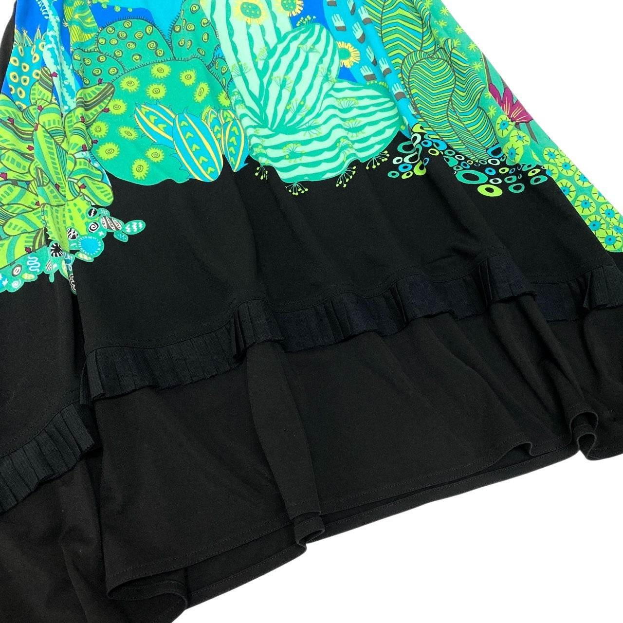 15c5 【美品】 TOKUKO 1er VOL トクコプルミエヴォル フレンチスリーブワンピース 半袖 サボテン柄 バイカラー Aライン レディース 女性服 サイズ9 ブラック ブルーu02t