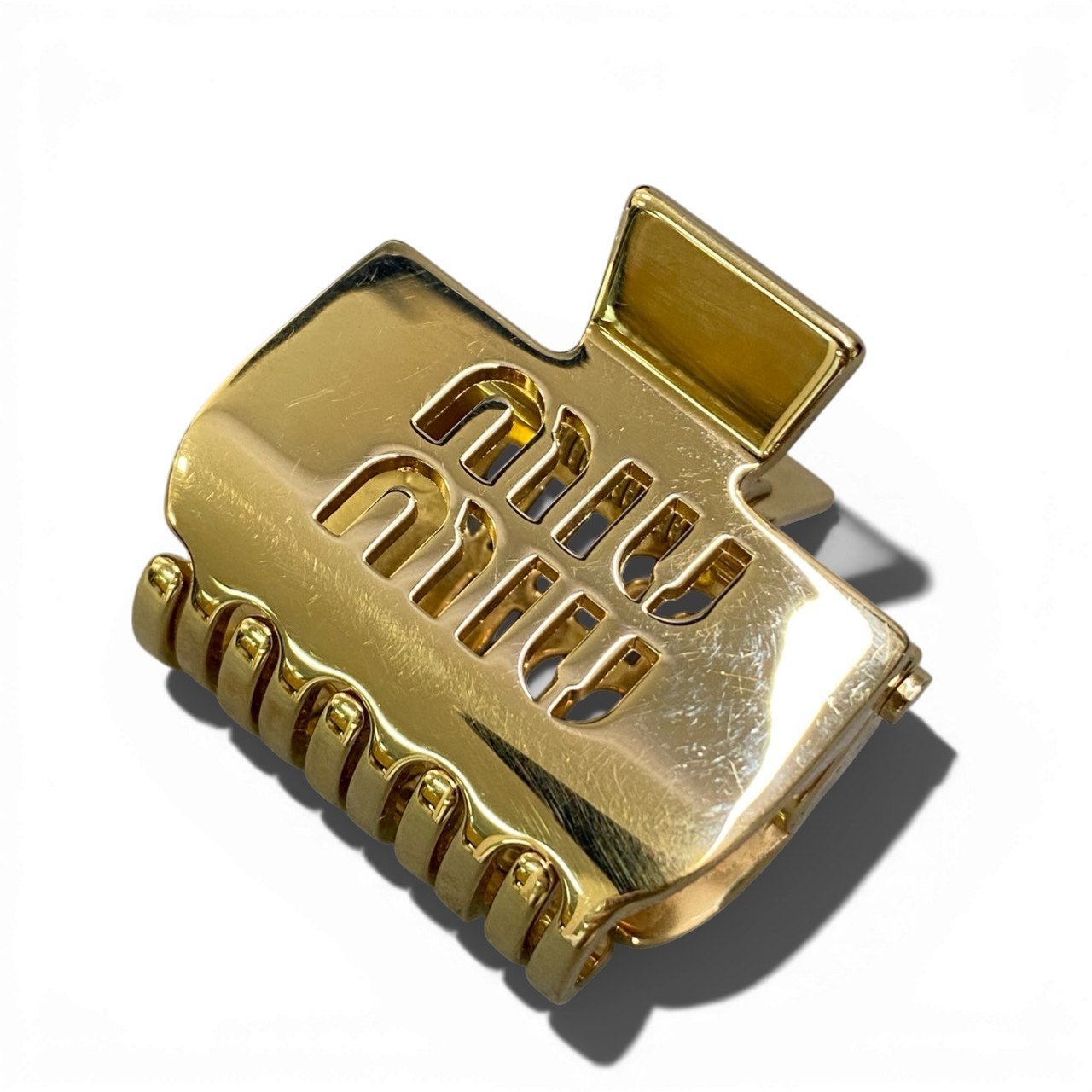 c4 【美品】miu miu ミュウミュウ ゴールド メタル ヘアクリップ レディース 女性用 ヘアアクセサリーta1