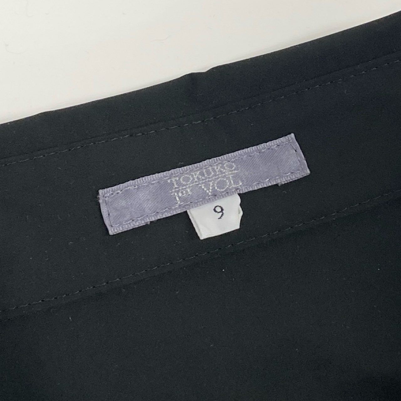 64k19 TOKUKO 1er VOL トクコプルミエヴォル 長袖シャツワンピース ロングワンピース 裾フリル レディース 女性用 ９ ブラック ポリエステル100％u02t