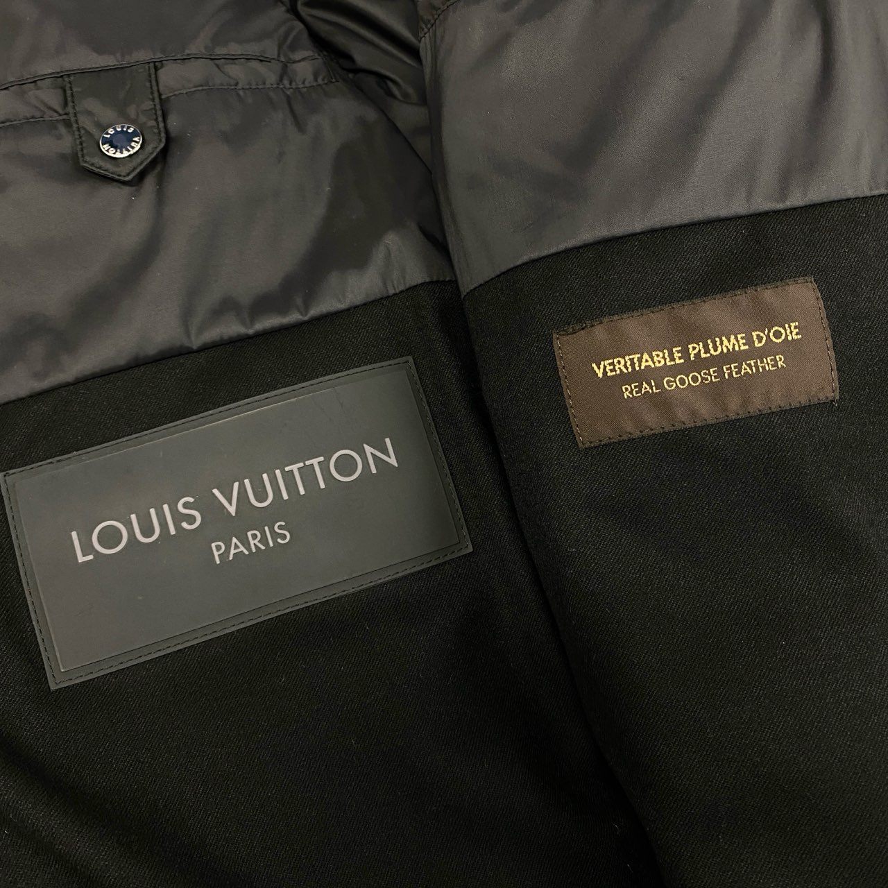 43a27 LOUIS VUITTON ルイヴィトン 2way ダウンジャケット ダウンベスト LVロゴ レザー切替 イタリア製 44 ブラック