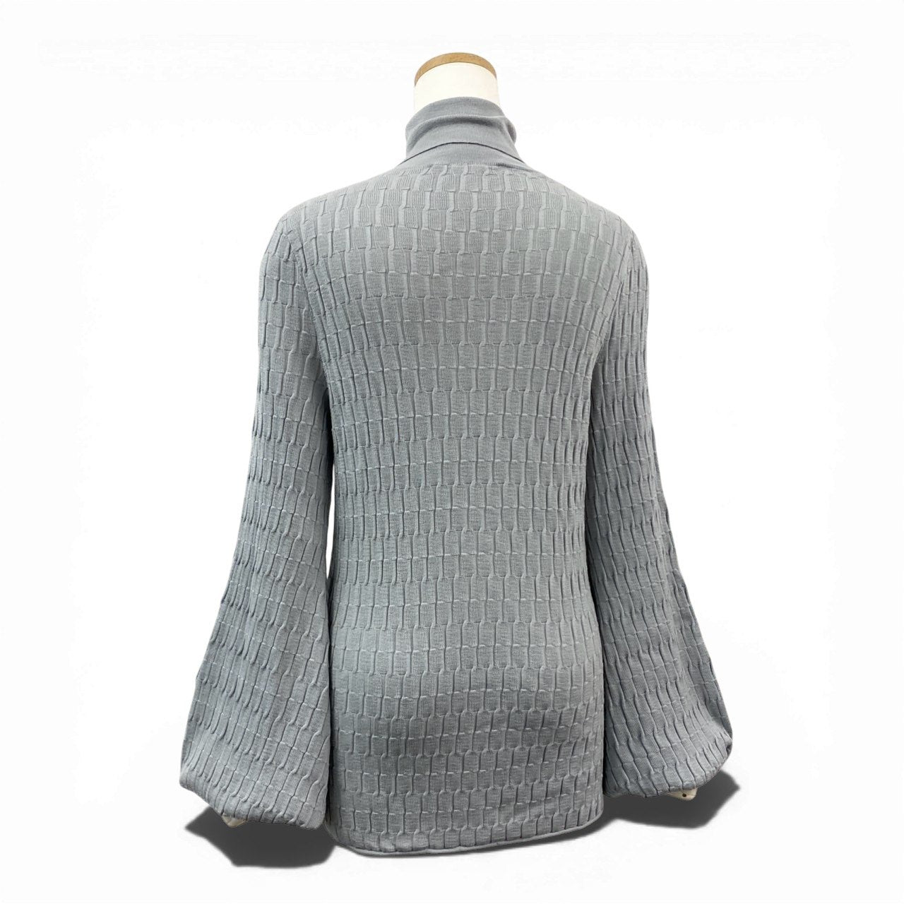 85a28 Salvatore Ferragamo サルバトーレフェラガモ ハイネックニットセーター バルーン袖 ウールシルク ロゴ金具 XLサイズ グレー レディース 女性用u02t