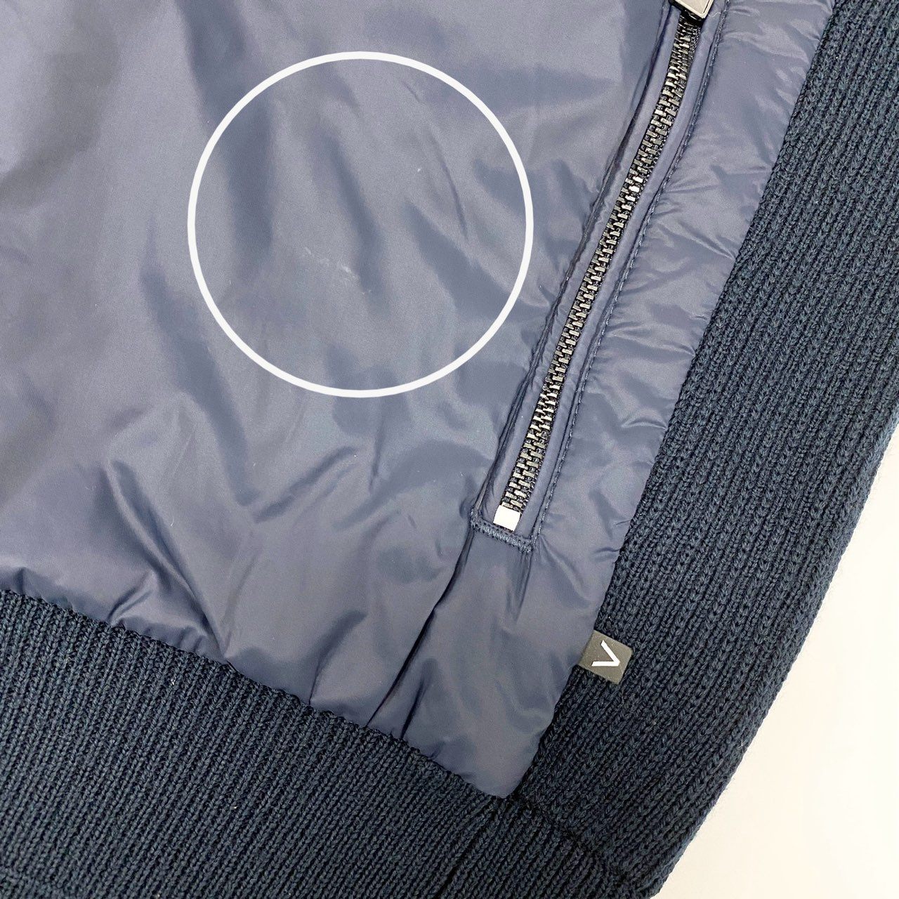 60i29 HUGO BOSS ヒューゴボス PERFPRMANCE ニット切替 中綿ナイロンジャケット 10237227 M ネイビー アウターt18r