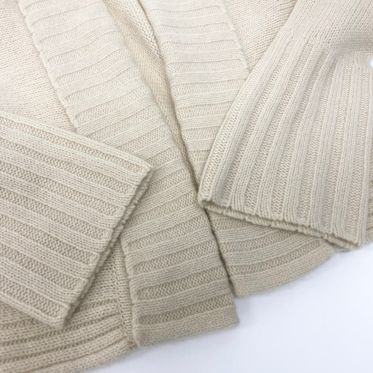 54c19 【タグ付】 FOXEY BOUTIQUE フォクシー カシミヤニット アンサンブル 上下セット ノースリーブワンピース 長袖カーディガン ボレロ レディース 女性服 サイズ40 ライトベージュ カシミア100％u02t
