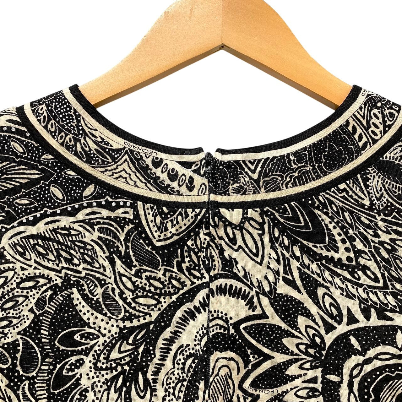 11f16 LEONARD FASHION レオナール ロングスリーブ チュニックワンピース ペイズリー 総柄プリント サイズLL ブラック ウール シルク レディース女性用u02t