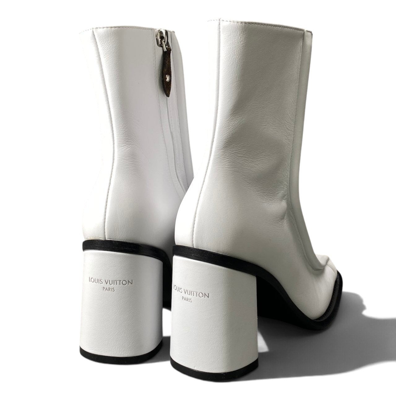 h12 【極美品】LOUIS VUITTON ベルリンライン チャンキーヒールブーツ 37サイズ ホワイト レザー レディース 女性用k02i