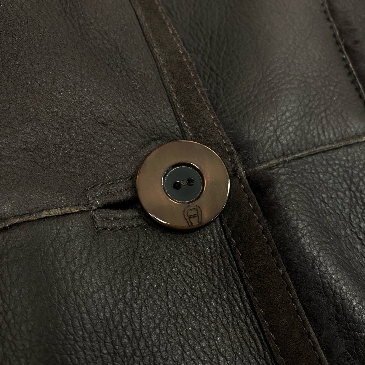 60l16 AIGNER アイグナー ムートンコート ロングコート レザーコート ダブル 46 ブラウン ムートン レディース イタリア製u02t