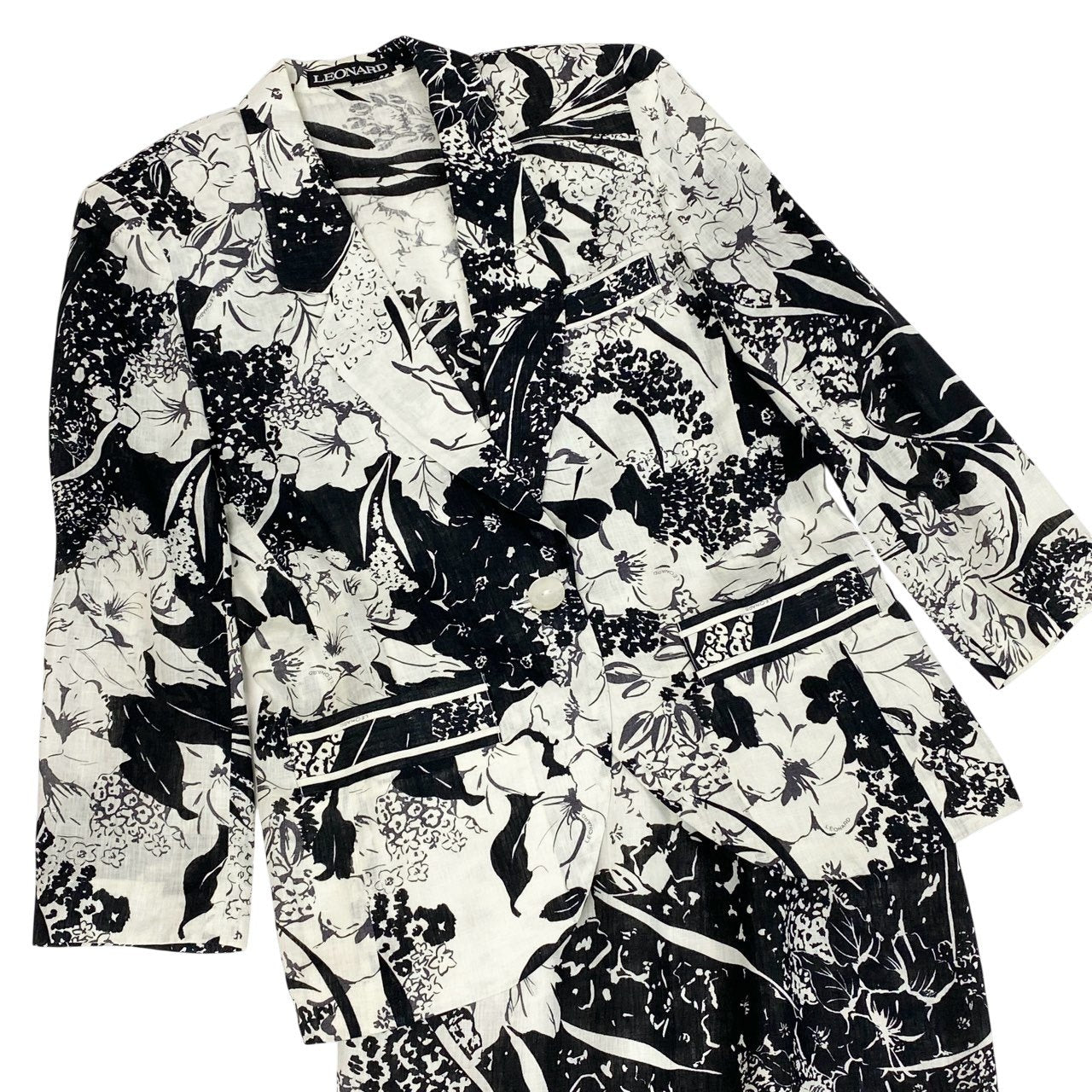 4b4 LEONARD レオナール スカートセットアップ ジャケット タイトスカート 花柄 9ARサイズ ホワイト ブラック リネン100％ レディース 女性用o07t