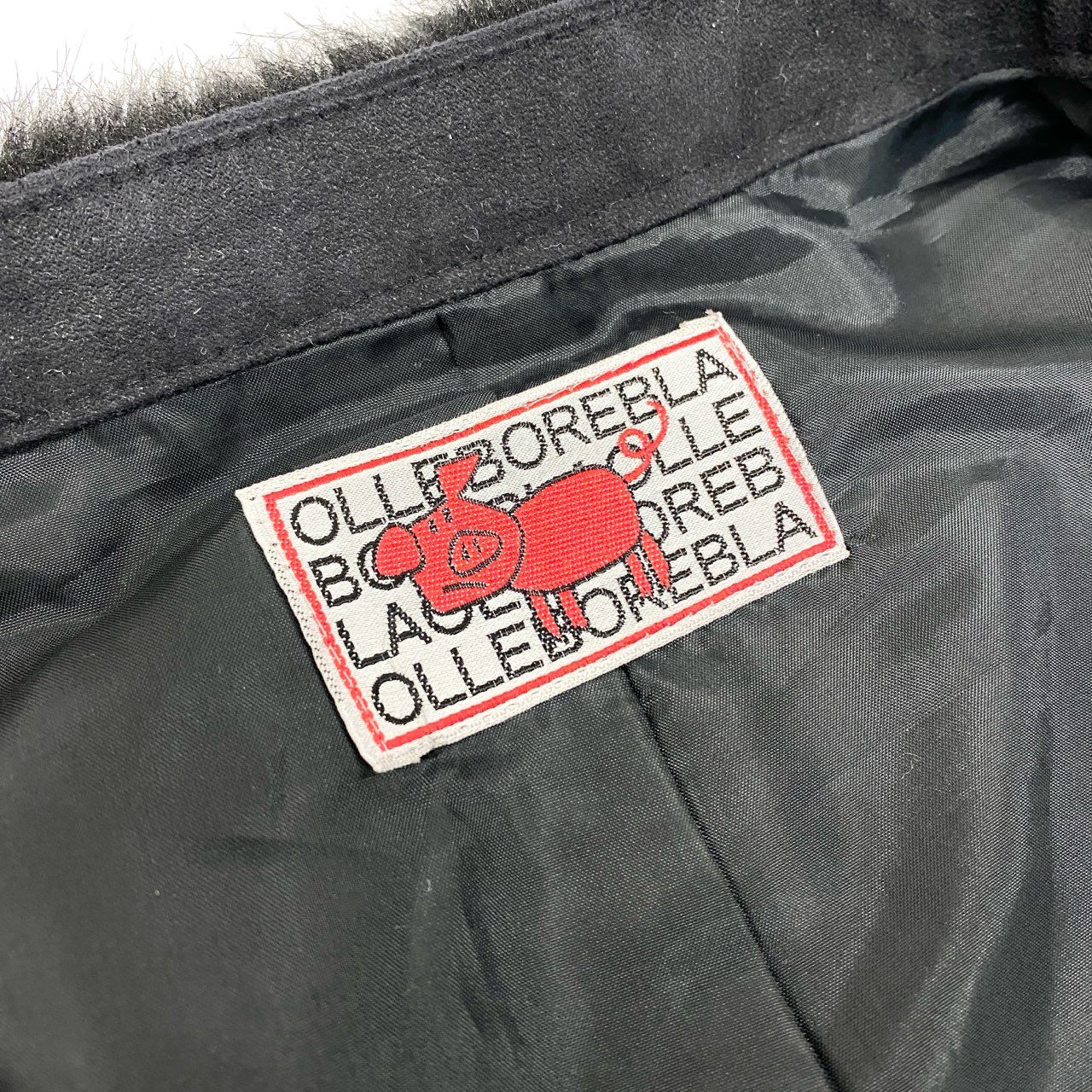 21k14 OLLEBOREBLA オレボレブラ アルベロベロ ノーカラージャケット ファー 花柄刺繍 ビーズ装飾 レディース 女性用 ブラックu02t