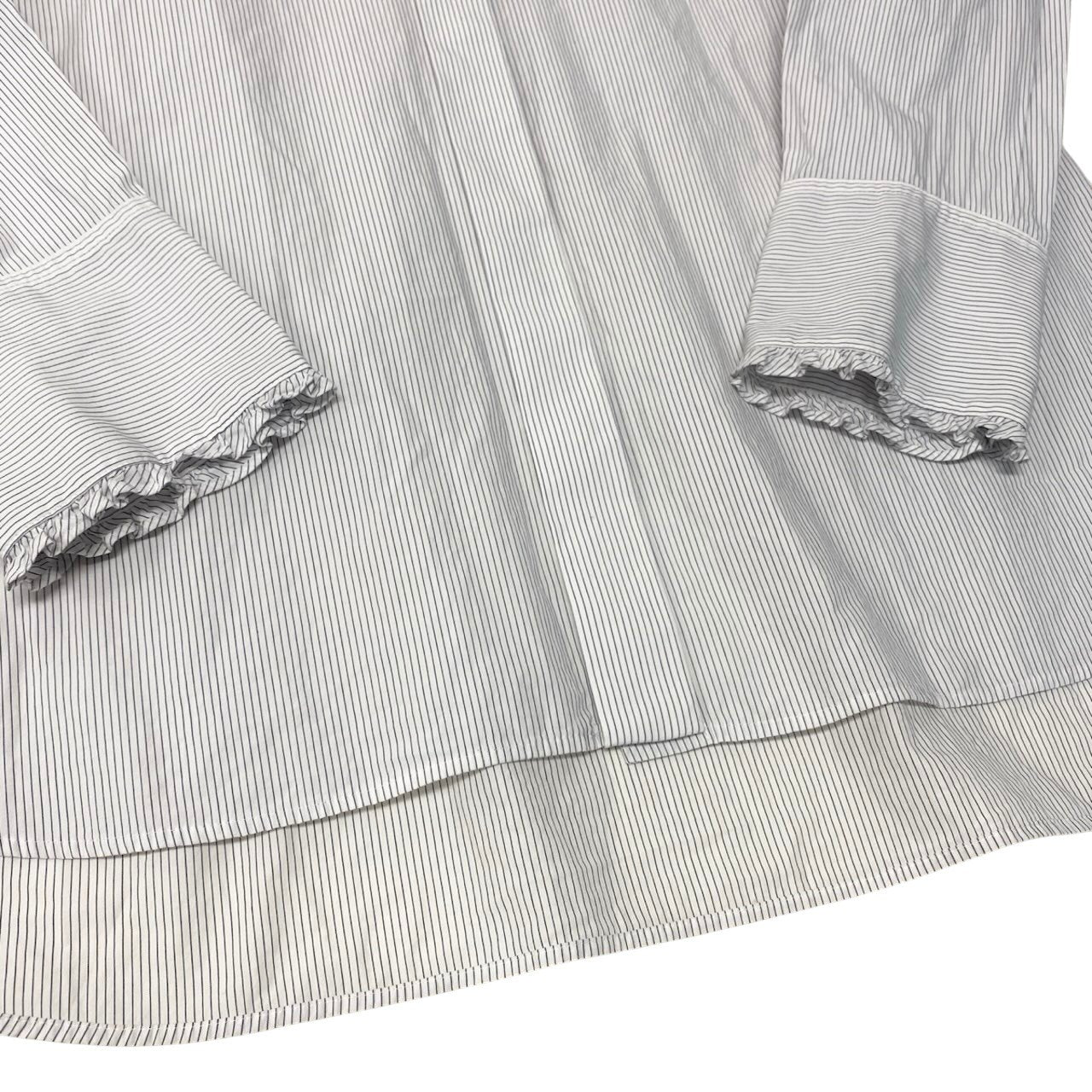 77h9 《美品》 THE SHINZONE ザシンゾーン フリルカラーブラウス 23AMSBL05 サイズFO ホワイト FRILL COLLAR BLOUSEt18r