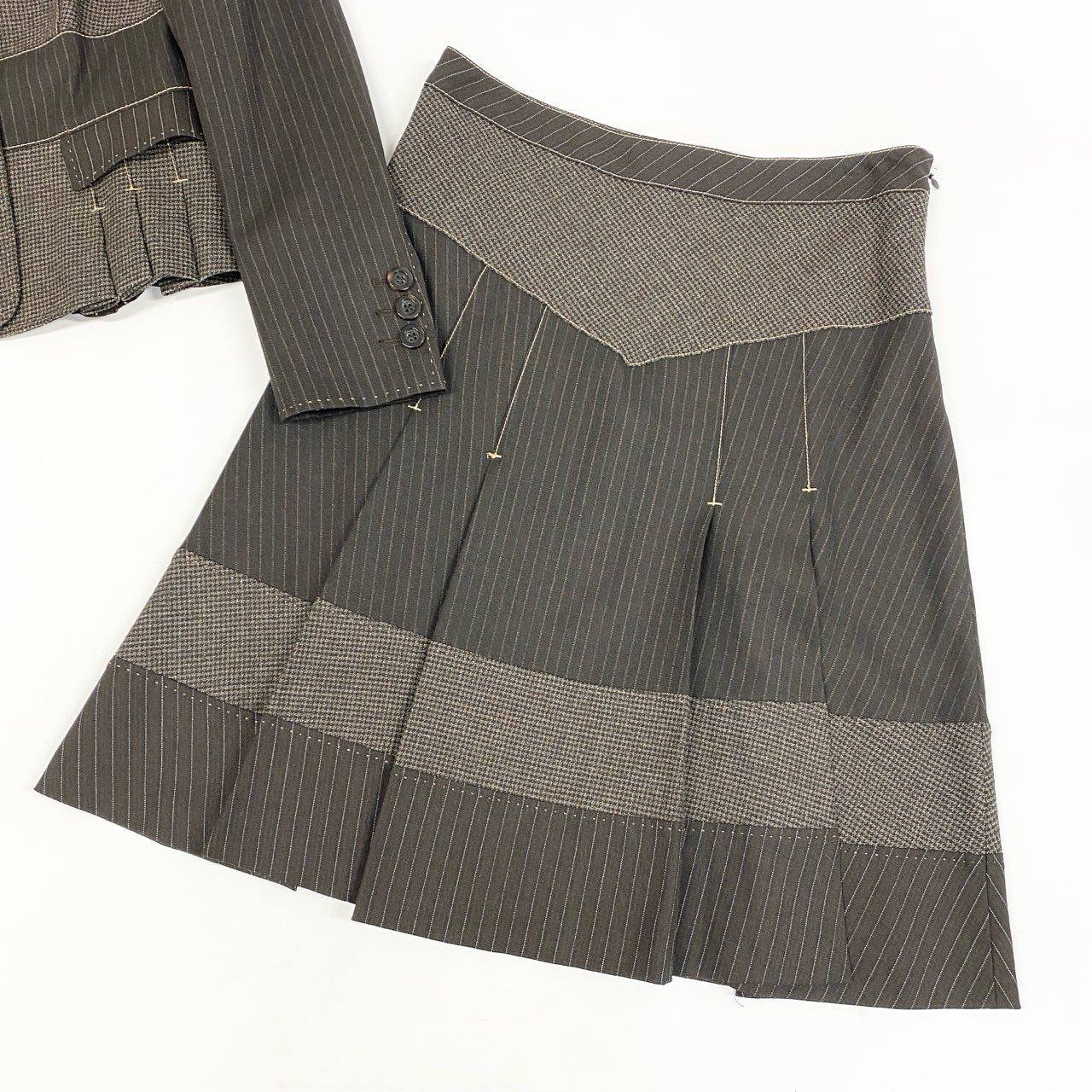 30b11【美品】MOSCHINO モスキーノ スカートセットアップ ジャケット プリーツスカート パッチワークデザイン Sサイズ相当/40サイズ ブラウン系 画像参照 レディース 女性用u02t