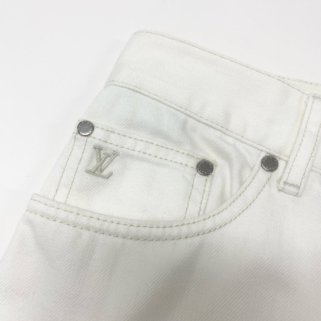 40l25 LOUIS VUITON ルイヴィトン コットンデニムパンツ LVロゴ刺繍 ストレートパンツ ボトム 44サイズ ホワイト コットン100％ メンズu02t