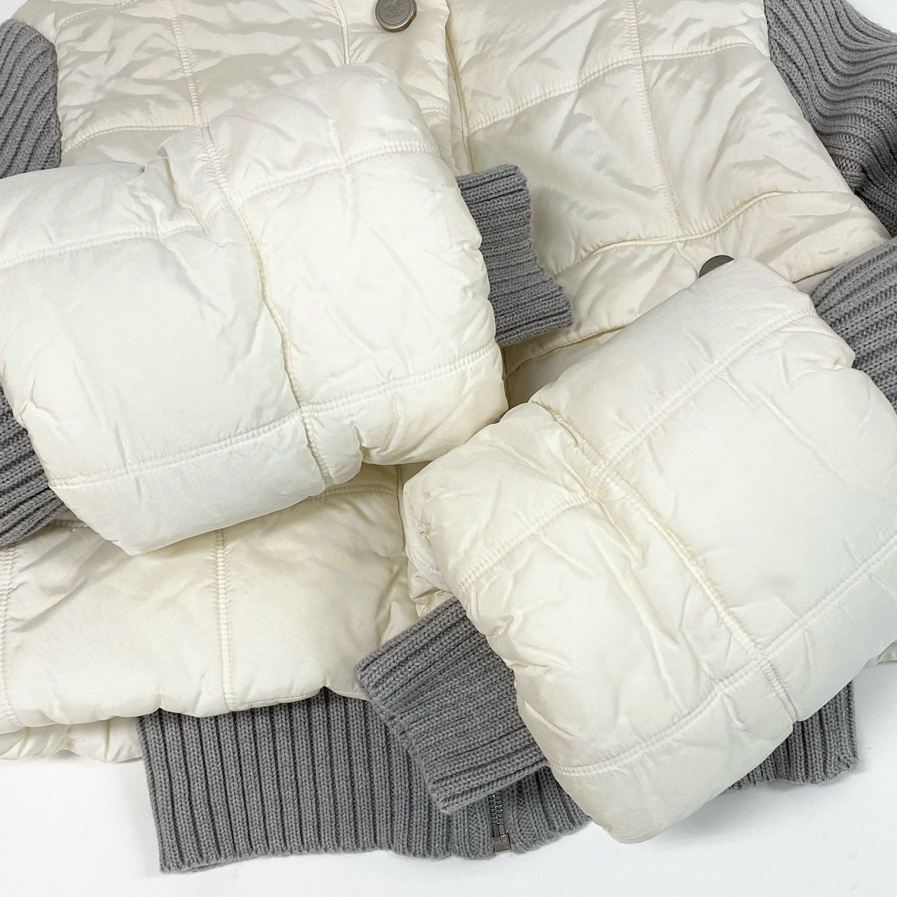 Cb15 CHANEL シャネル スポーツライン 2000 ニット切り替え 中綿ジャケット アウター ココマーク P16399 36 ホワイト グレー レディースta1