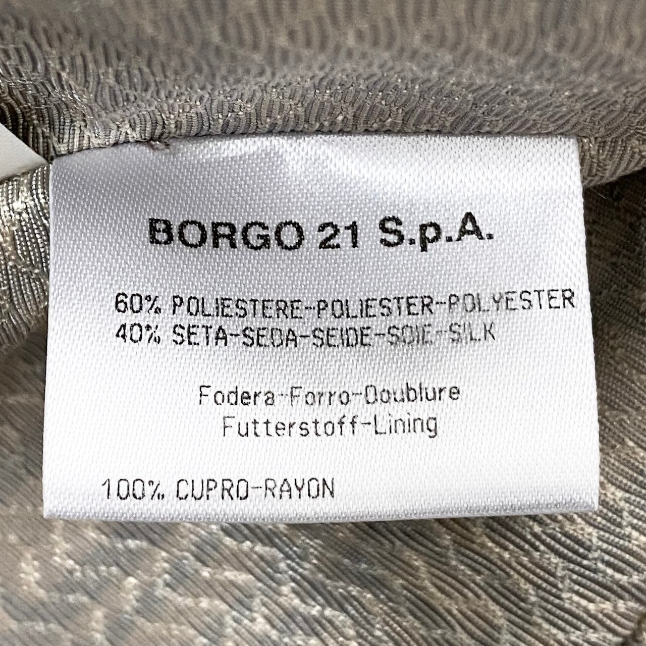 91g24 【美品】 GIORGIO ARMANI ジョルジオアルマーニ テーラードジャケット  BORGO21 チェック柄 丸襟 サイズ36 光沢ベージュ ライトグレー レディースu02t
