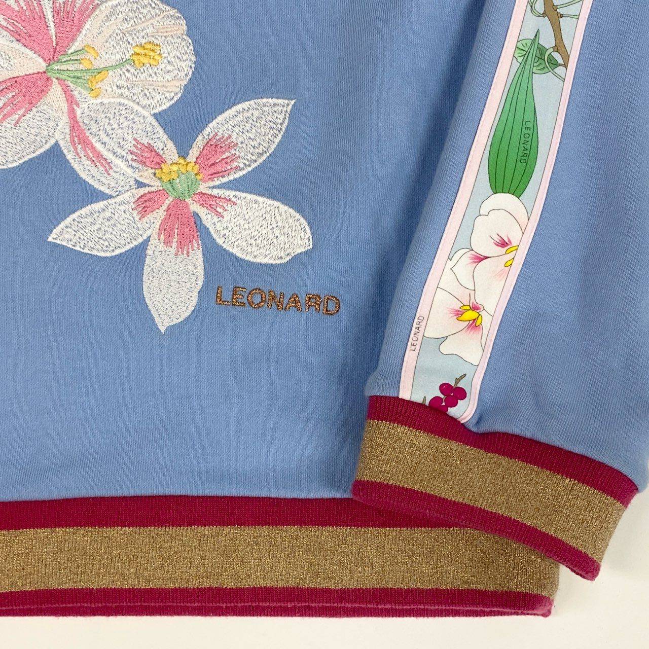 12i25 LEONARD PARIS レオナール 高級インポートライン 花柄刺繍 スウェット トレーナー トップス S ライトブルー レディースu02t