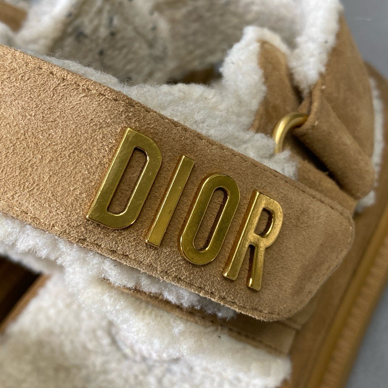 3i30 Christian Dior クリスチャンディオール Dioract ディオールアクト サンダル もこもこ イタリア製 36サイズ ベージュ アイボリー ゴートスキン レディースt18r