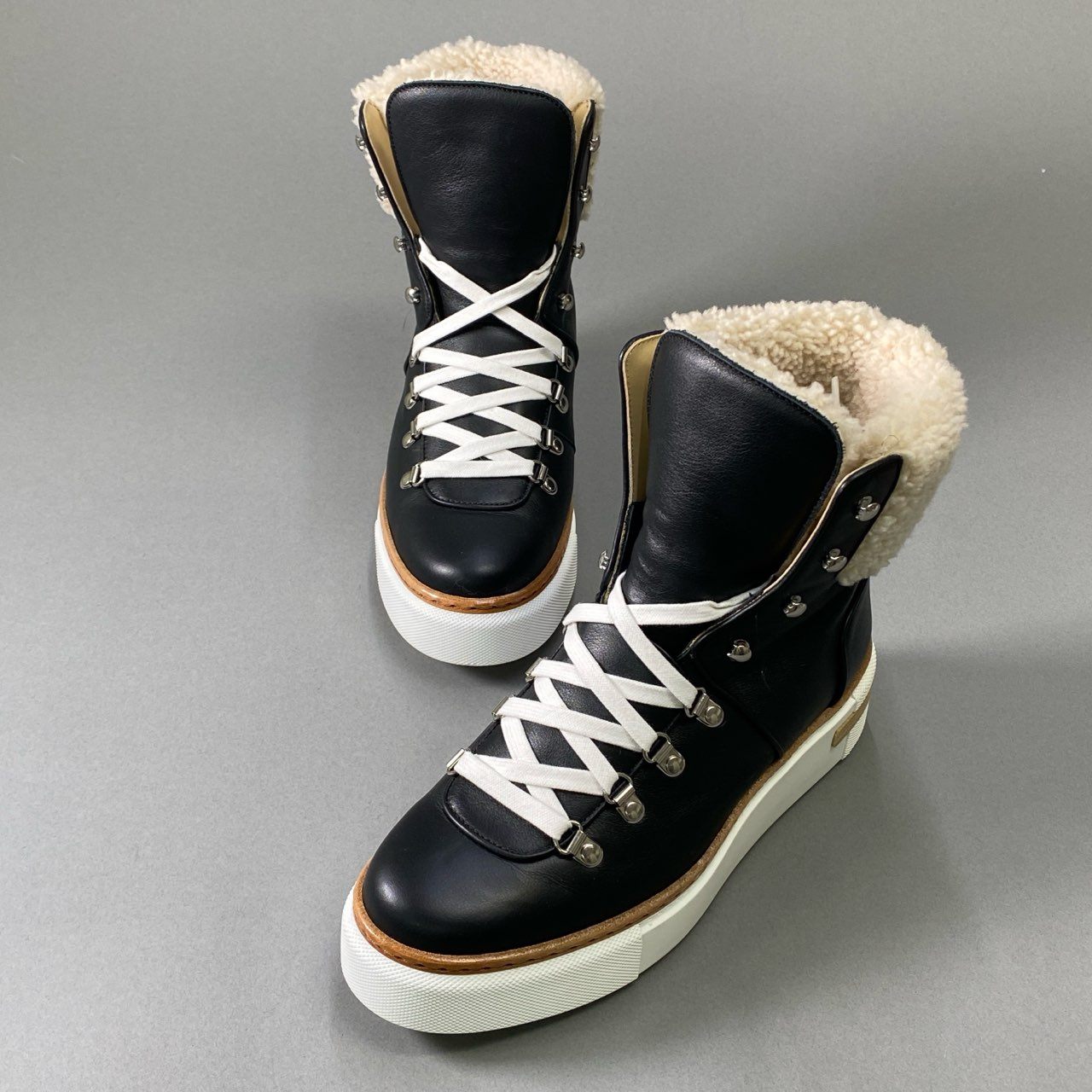 2i4《極美品》 HERMES エルメス Flocon ankle boot フロコン アンクルブーツ 37 1/2 ブラック レザー シューズ ボア 保存袋付属t18r