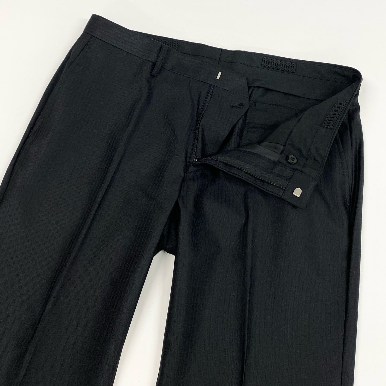 4k7 《美品》 NICOLE Selection ニコルセレクション セットアップスーツ 3ピース スリーピース ストライプ柄 シングル 2B ビジネス フォーマル メンズ 紳士服 52 ブラックo07t