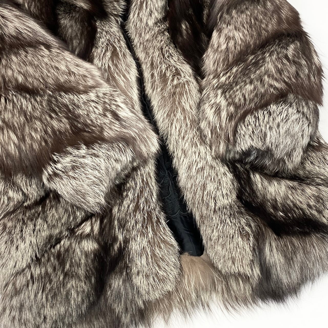 12e16 シルバーフォックス 極厚 ファーコート 毛皮コート セミロングコート Fサイズ 毛皮 レディース 女性用t18r