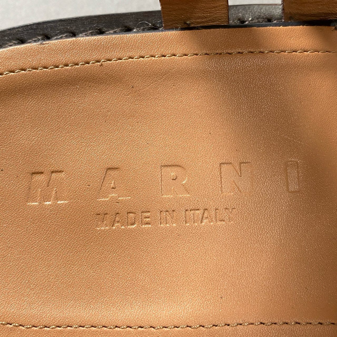 3f26 【美品】イタリア製 MARNI ２０２０モデル マルニ レザーサンダル グルカサンダル サイズ40 ブラウン メンズ 男性用 靴