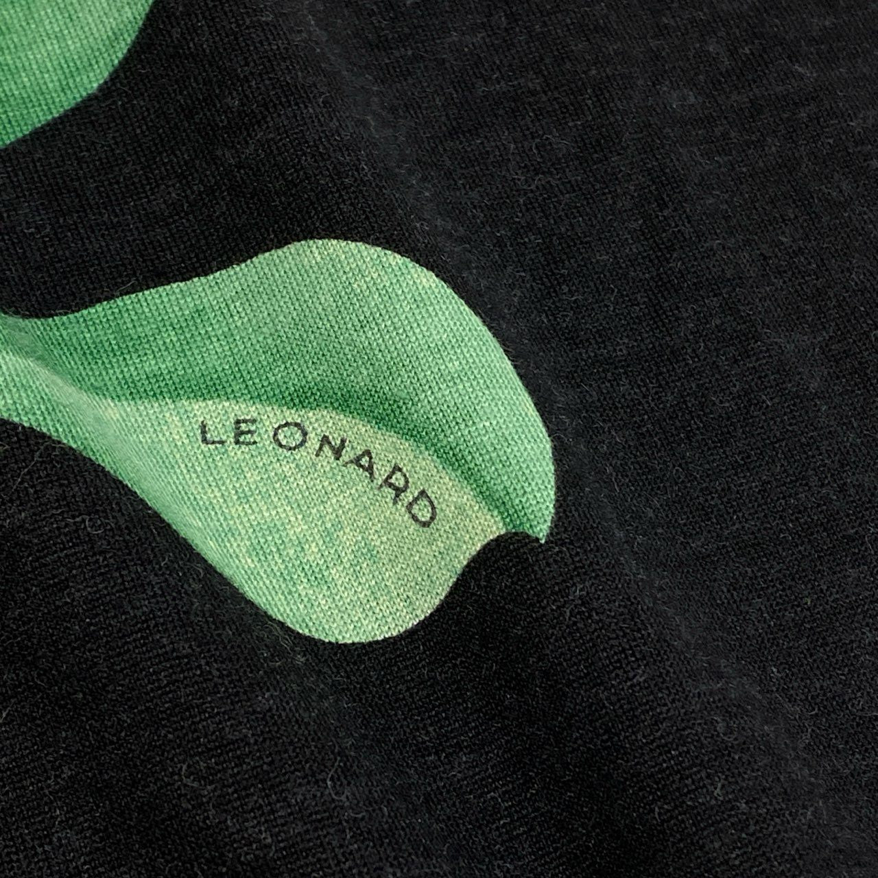 76k21 LEONARD FASHION レオナール ロングスリーブ カットソー クルーネックTシャツ 美しい花柄プリント レディース 女性用 M ブラック ウールシルクu02t