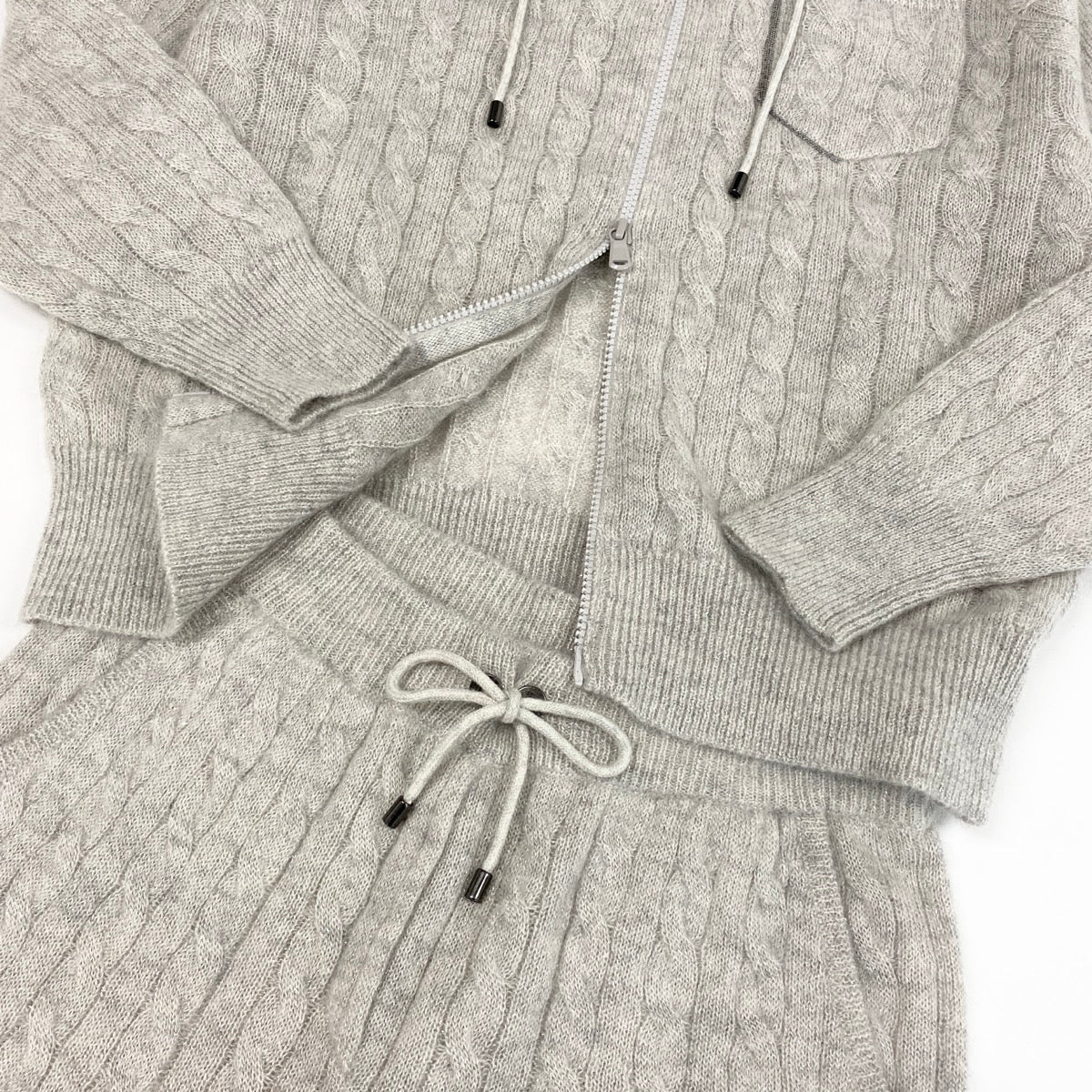 6g2 《美品》 BRUNELLO CUCINELLI ブルネロクチネリ モヘア ラメニット セットアップ パーカー サイズXS ホワイトグレーt18r