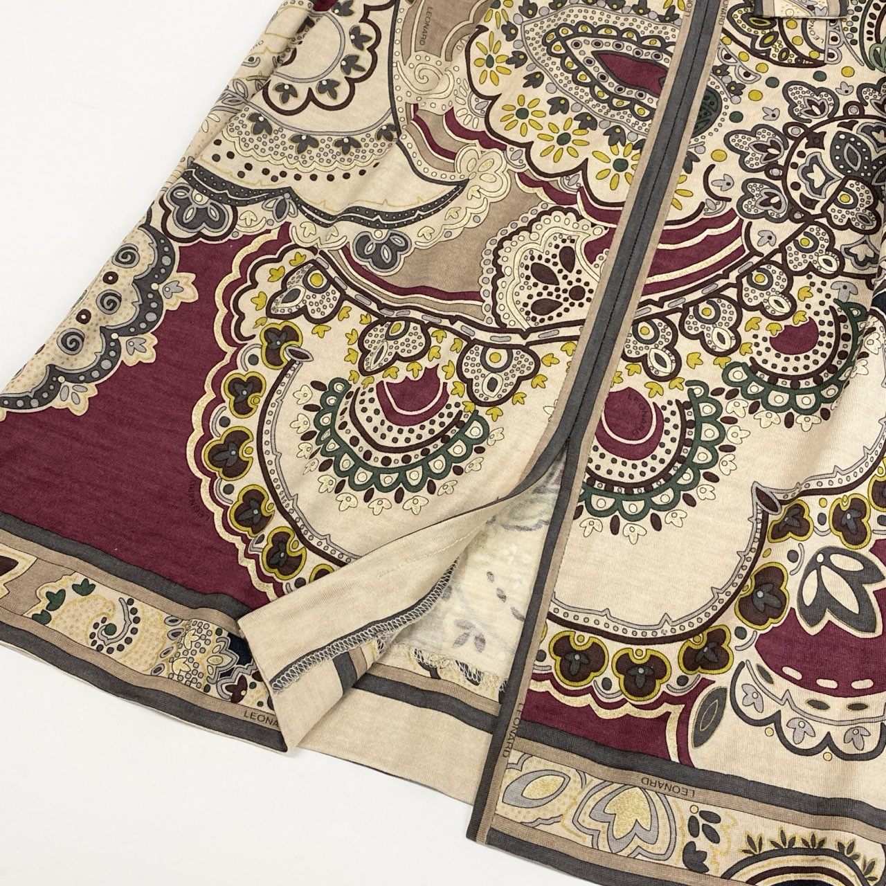 49L9 【美品】LEONARD レオナール 長袖ワンピース 膝丈ワンピース 総柄 ウエストリボン  Mサイズ マルチカラー レディースo07t