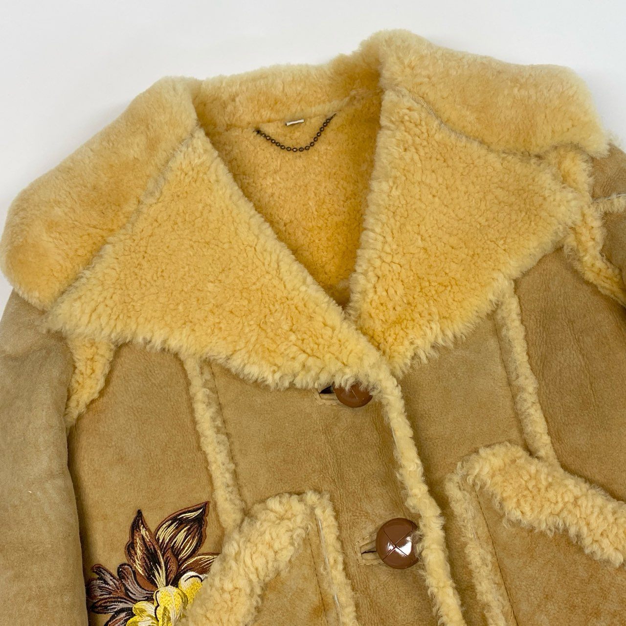 53a19 COACH コーチ Eagle Raggedy Shearling Jacket ムートンジャケット 鷹 花柄刺繍 イタリア製 レディース 女性用 サイズ2 ベージュ 本革 羊革u02t