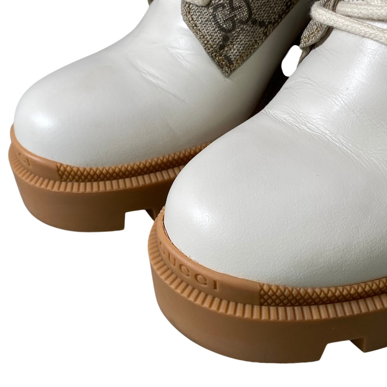 e26《美品》 GUCCI グッチ GGスプリーム アンクルブーツ GG Monogram Ankle Boots サイズ35 1/2 ホワイト レザー シューズt18r