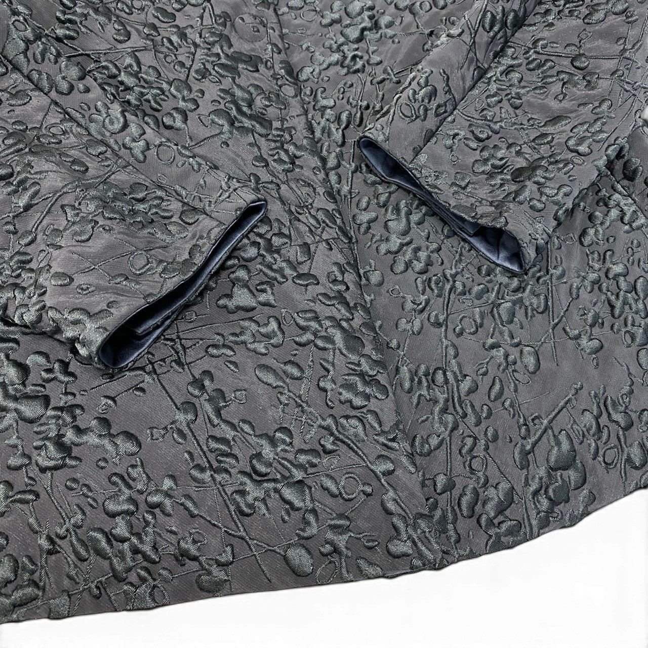 88g20 GIORGIO ARMANI ジョルジオアルマーニ 立体刺繍 ジャケット フォーマル サイズ46 グレー レディースo07t