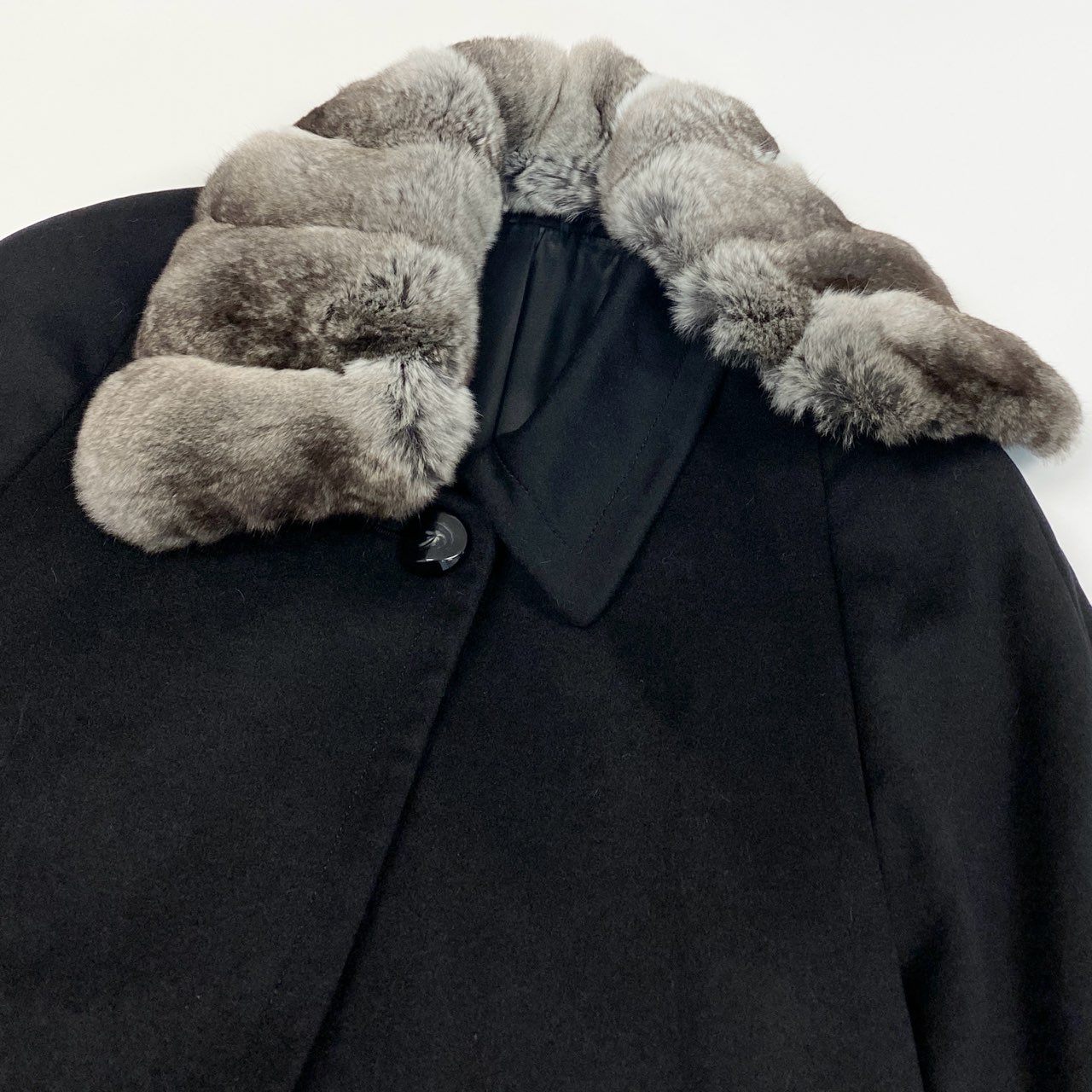 30a9 チンチラファー付き カシミヤロングコート サイズF ブラック 最高級毛皮 Chinchilla Fur Cashmere Coatt18r