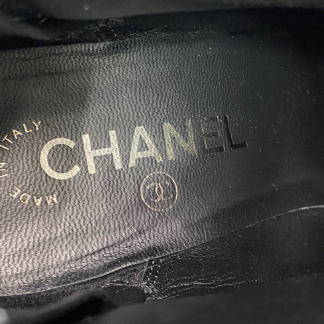 2a9 CHANEL シャネル ココマーク サイドジップ ヒールブーツ 37 1/2 ブラック レザー イタリア製 ブーティ シューズ