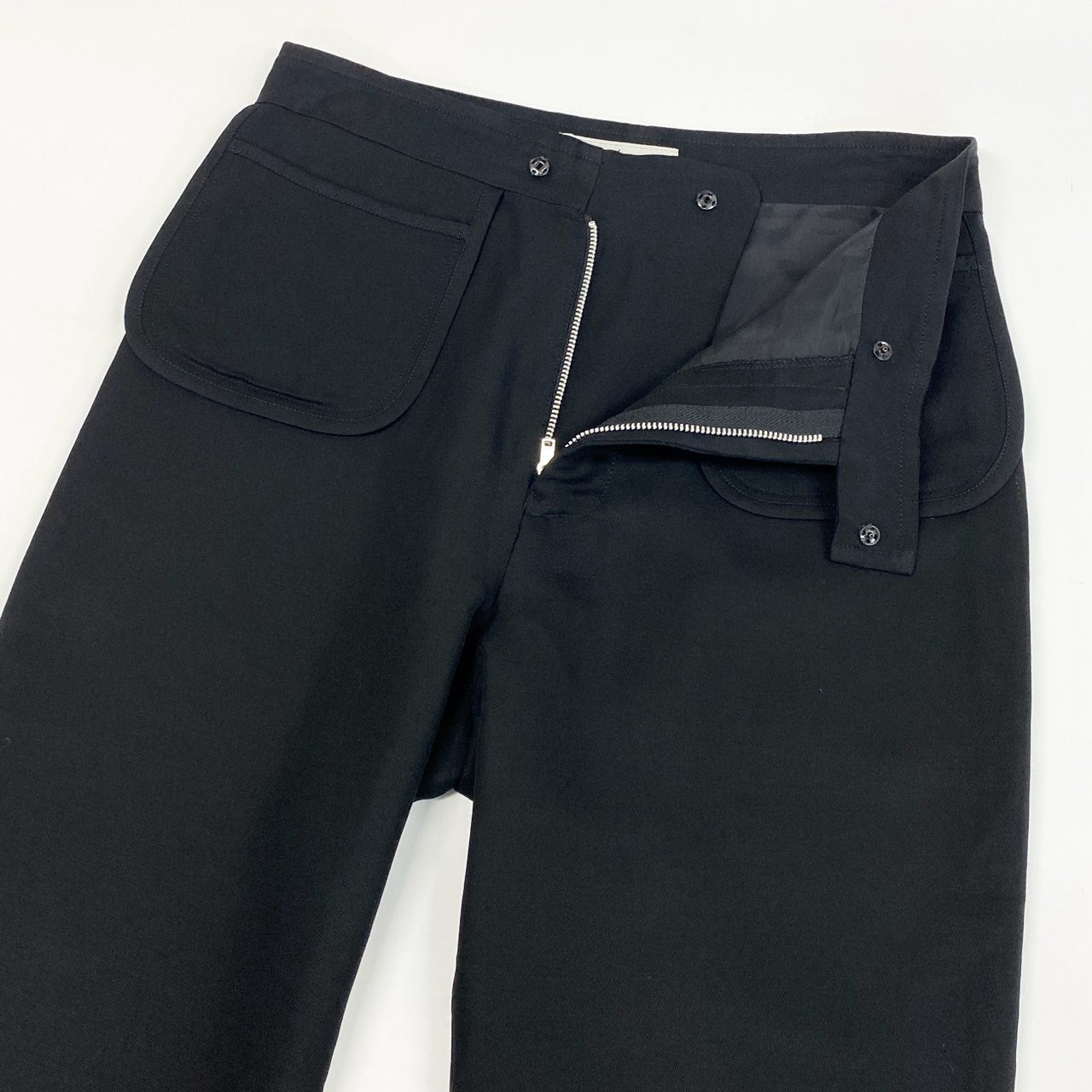 77j28《美品》YOHJI YAMAMOTO ヨウジヤマモト ポケットデザイン スラックス パンツ ボトム FG-P18-218 1サイズ ブラック レディースu02t