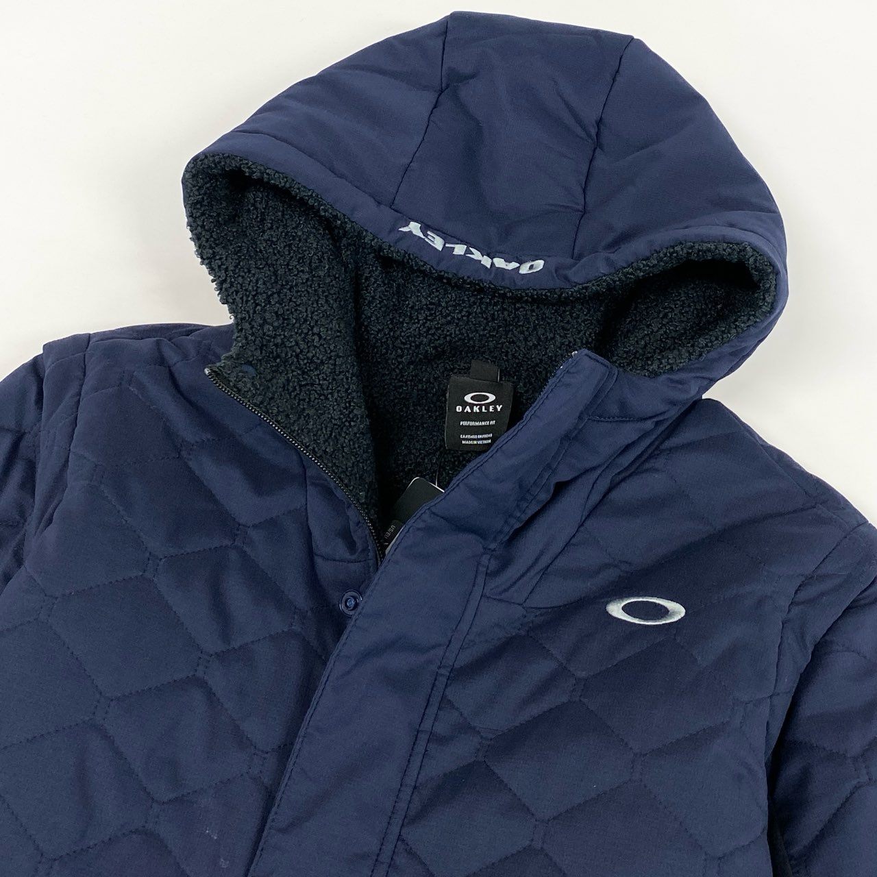 84i10-6《未使用品》タグ付 OAKLEY オークリー UNEVEN PUFF JACKET 3.0 中綿2wayジャケット ベスト ゴルフウェア アウター ロゴ刺繍 大きいサイズ FOA402870 2XL ネイビー メンズk02i