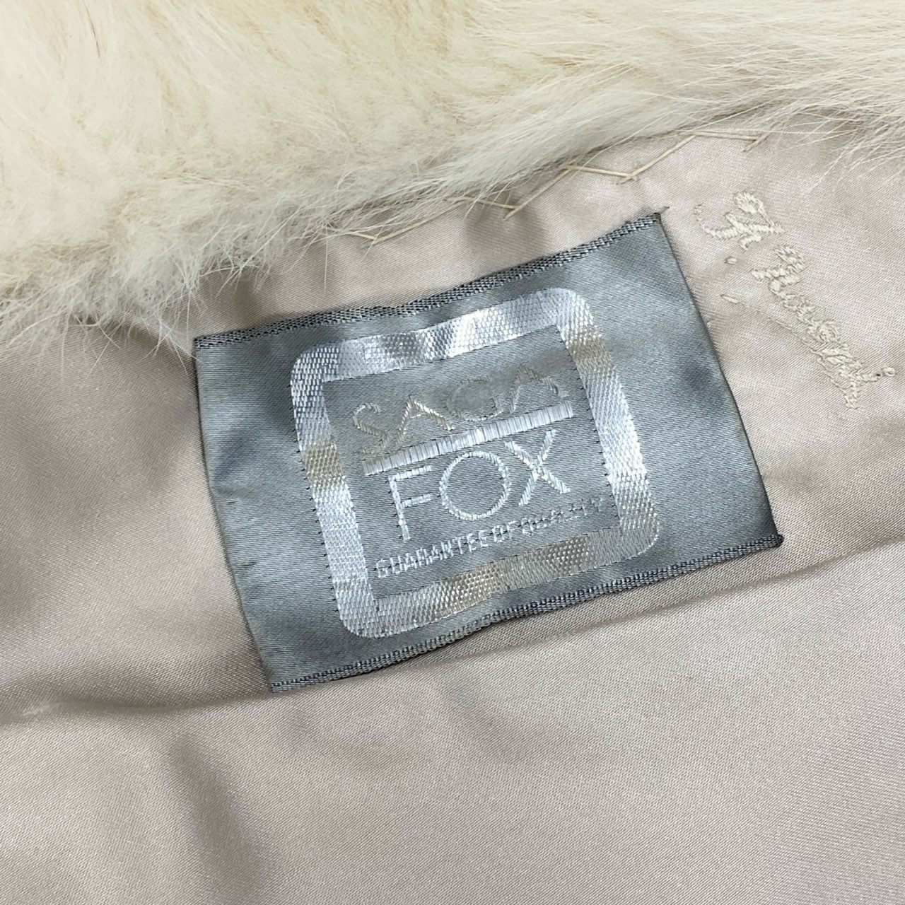 60b3 SAGA FOX サガフォックス 銀サガ 極厚 シャドーフォックス ロングコート サイズF ホワイト 最高級本毛皮 Shadow Fox Fur Long Coatt18r